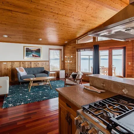 Luxury Beach Home Ocean View Sonos Langley Exterior photo